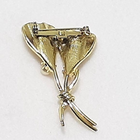 Elegant Gold Tone Heart Leaves Brooch Pin With Pearls - Picture 3 of 3